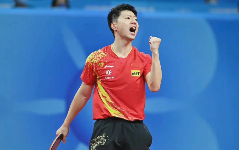 夹迫使他提 夹迫使他提