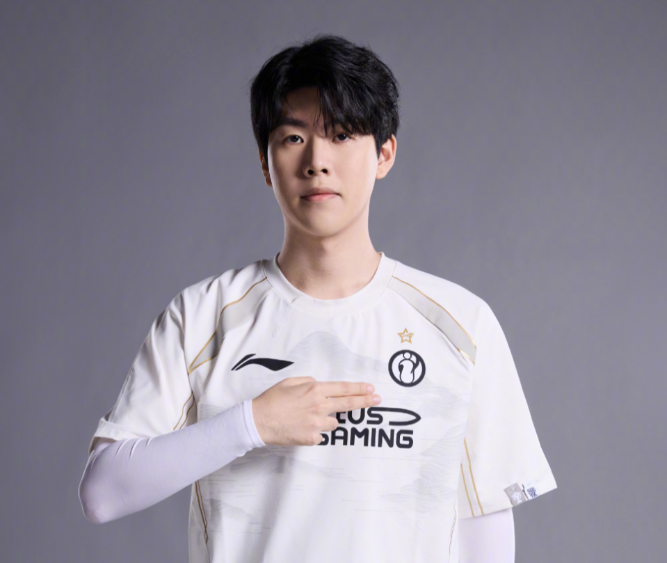 传球不是选 传球不是选